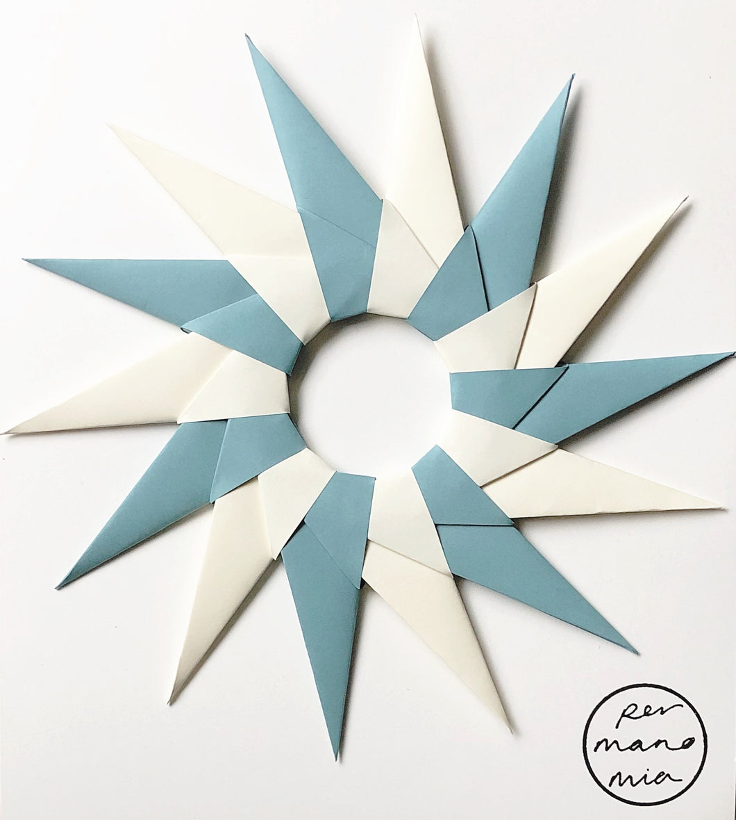 Lagoon and Vanilla Starburst Paper Decorative Wreath